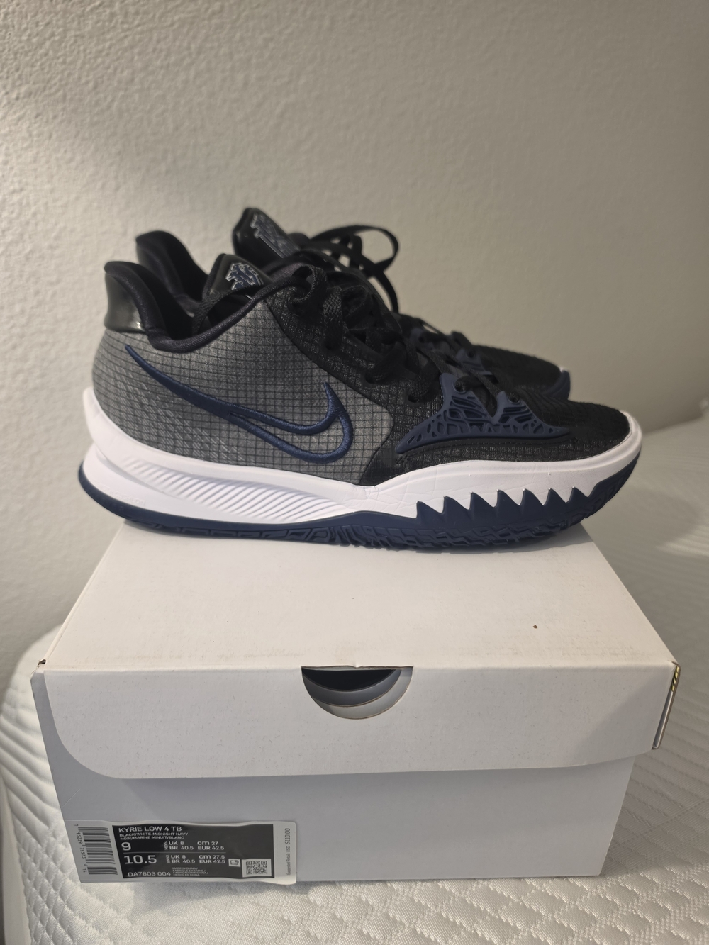 Nike Kyrie Low 4 TB - Size 9 - Picture 2 of 7
